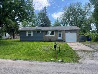 /international/us/33915-w-83rd-street-de-soto-ks-110106250144/
