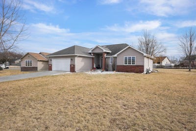 /international/us/571-hosanna-heights-court-evansville-wi-110101406475/