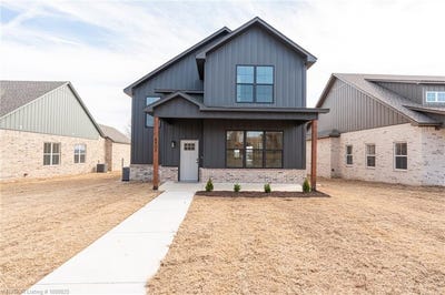 /international/us/6805-fir-st-fort-smith-ar-110107797127/