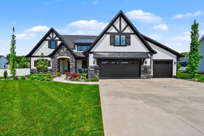 /international/us/8251-country-rail-drive-sw-byron-center-mi-110108539227/