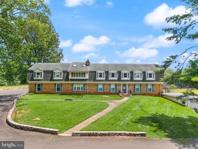 /international/us/7511-7519-elmores-lane-warrenton-va-110100513539/