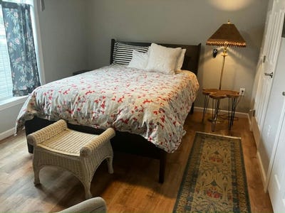 /international/us/1661-old-country-rd-riverhead-ny-110100055364/