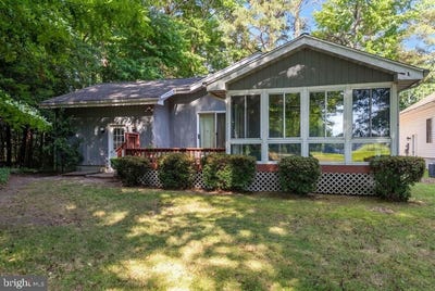 /international/us/17-sundial-circle-ocean-pines-md-110108474962/