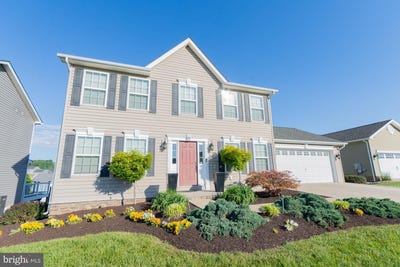 /international/us/48-toulouse-lane-martinsburg-wv-110108234698/