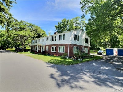 /international/us/10-woods-end-aurora-ny-110093003833/