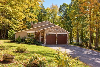 /international/us/55-mcintosh-lane-bennington-vt-110120450393/