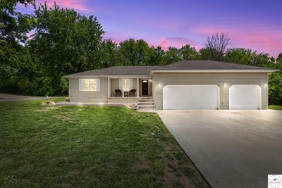/international/us/1820-apple-tree-sedalia-mo-110107842309/
