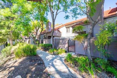 /international/us/446-via-colinas-westlake-village-ca-110120576415/