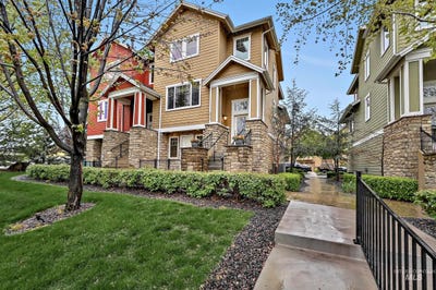 /international/us/2476-n-bogus-basin-rd-boise-id-110107602811/