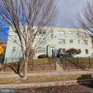 /international/us/4800-c-street-se-washington-dc-110110364188/