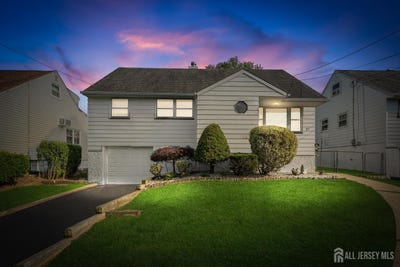 /international/us/82-mercer-street-menlo-park-terrace-nj-110100213672/