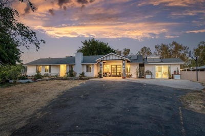 /international/us/16751-monreal-road-madera-ca-110101477780/