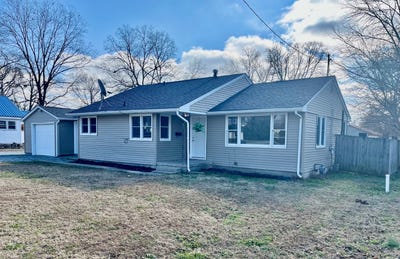 /international/us/304-west-rudolph-st-crossville-il-110104109818/