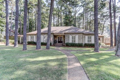 /international/us/8306-beekman-pl-germantown-tn-110105972352/