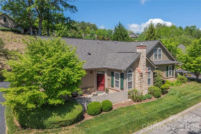 /international/us/122-outlook-circle-swannanoa-nc-110104535158/