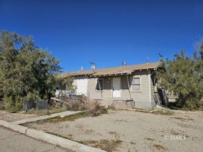 /international/us/13436-lupine-st-trona-ca-110105358530/