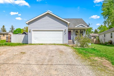 /international/us/70-superior-street-hillsdale-mi-110107891631/