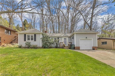 /international/us/4519-w-ridgewood-drive-parma-oh-110107666516/