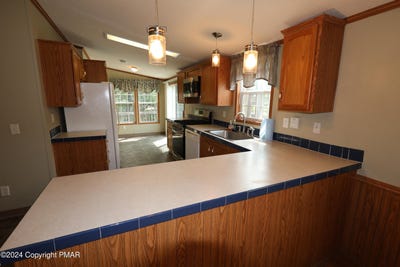 /international/us/1310-blue-mountain-circle-saylorsburg-pa-110095148886/