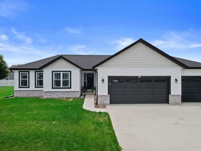 /international/us/335-crestview-lane-lake-mills-wi-110108997553/