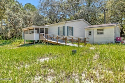 /international/us/110-hollister-school-road-palatka-fl-110120464033/