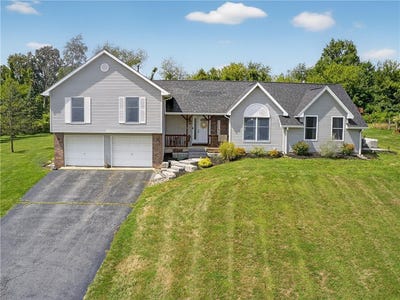 /international/us/2894-garden-street-avon-ny-110107288479/