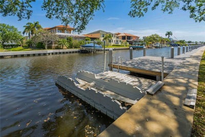 /international/us/340-moorings-cove-drive-tarpon-springs-fl-110107384043/
