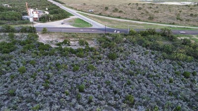 /international/us/925-n-us-hwy-83-junction-tx-110107753377/