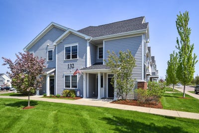 /international/us/132-stillwater-lane-williston-vt-110108573802/