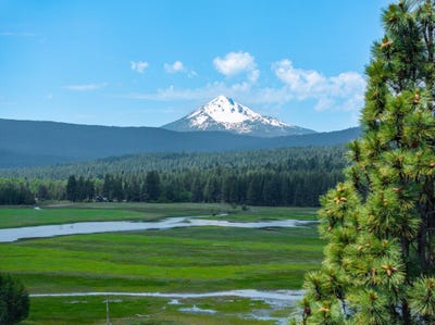 /international/us/24850-westside-road-klamath-falls-or-110100983590/