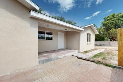 /international/us/2368-nm-47-belen-nm-110100872296/