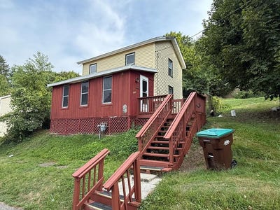 /international/us/1337-myrtle-street-franklin-pa-110101465661/