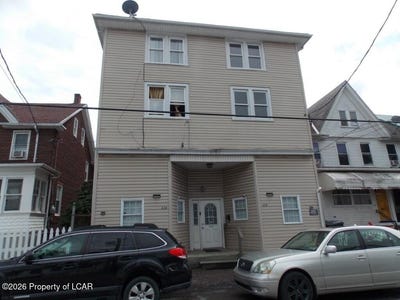 /international/us/328-w-green-street-west-hazleton-pa-110107166199/