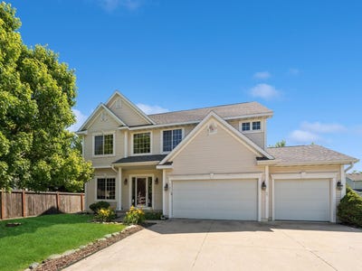 /international/us/705-se-whitetail-lane-waukee-ia-110100801164/