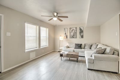 /international/us/1905-w-morton-street-denison-tx-110103485649/