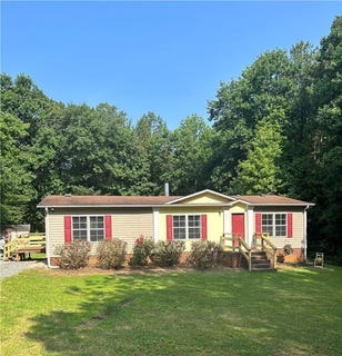 /international/us/7055-old-plantation-drive-graham-nc-110088783066/