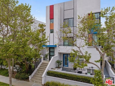 /international/us/12923-bluff-creek-dr-los-angeles-ca-110098987275/
