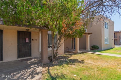 /international/us/7126-n-19th-avenue-phoenix-az-110100244385/