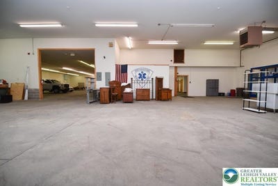 /international/us/220-s-maple-street-kutztown-boro-pa-110099025004/