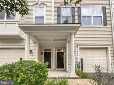 /international/us/2905-chinkapin-oak-lane-woodbridge-va-110101339474/