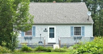 /international/us/10-black-brook-drive-lincolnville-me-110100871846/