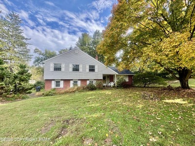 /international/us/2-cannoneer-circle-chadds-ford-pa-110120554335/