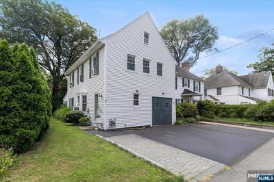 /international/us/9-bolton-place-fair-lawn-nj-110100986596/