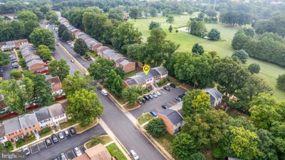 /international/us/7805-trevino-lane-falls-church-va-110101422346/