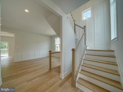 /international/us/9420-fairview-avenue-laurel-md-110101197078/