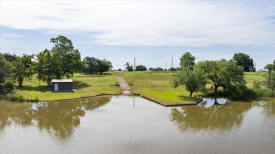 /international/us/1810-charlie-court-granbury-tx-110108618146/