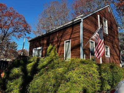 /international/us/61-ridgewood-road-charlestown-ri-110106201696/