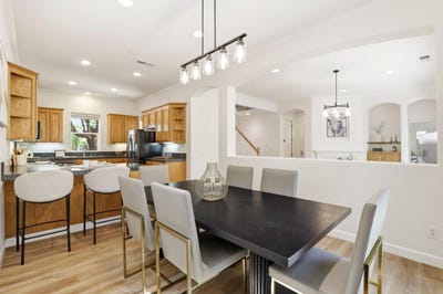 /international/us/2521-blairgowery-ct-gilroy-ca-110107397480/