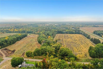 /international/us/8204-325th-avenue-nw-spencer-brook-twp-mn-110072030418/