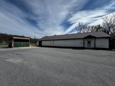/international/us/33-transport-drive-bennington-vt-110106094428/
